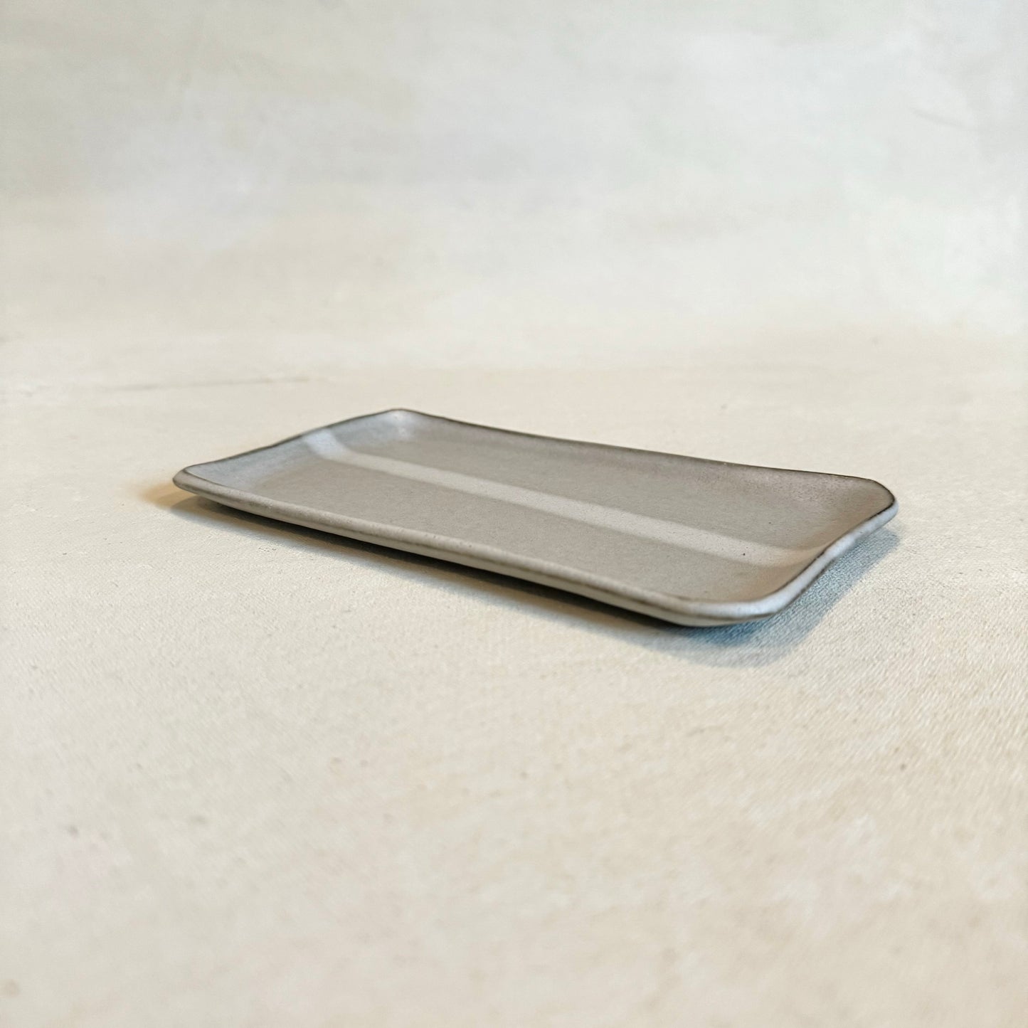 Grey Kam Tray - Medium