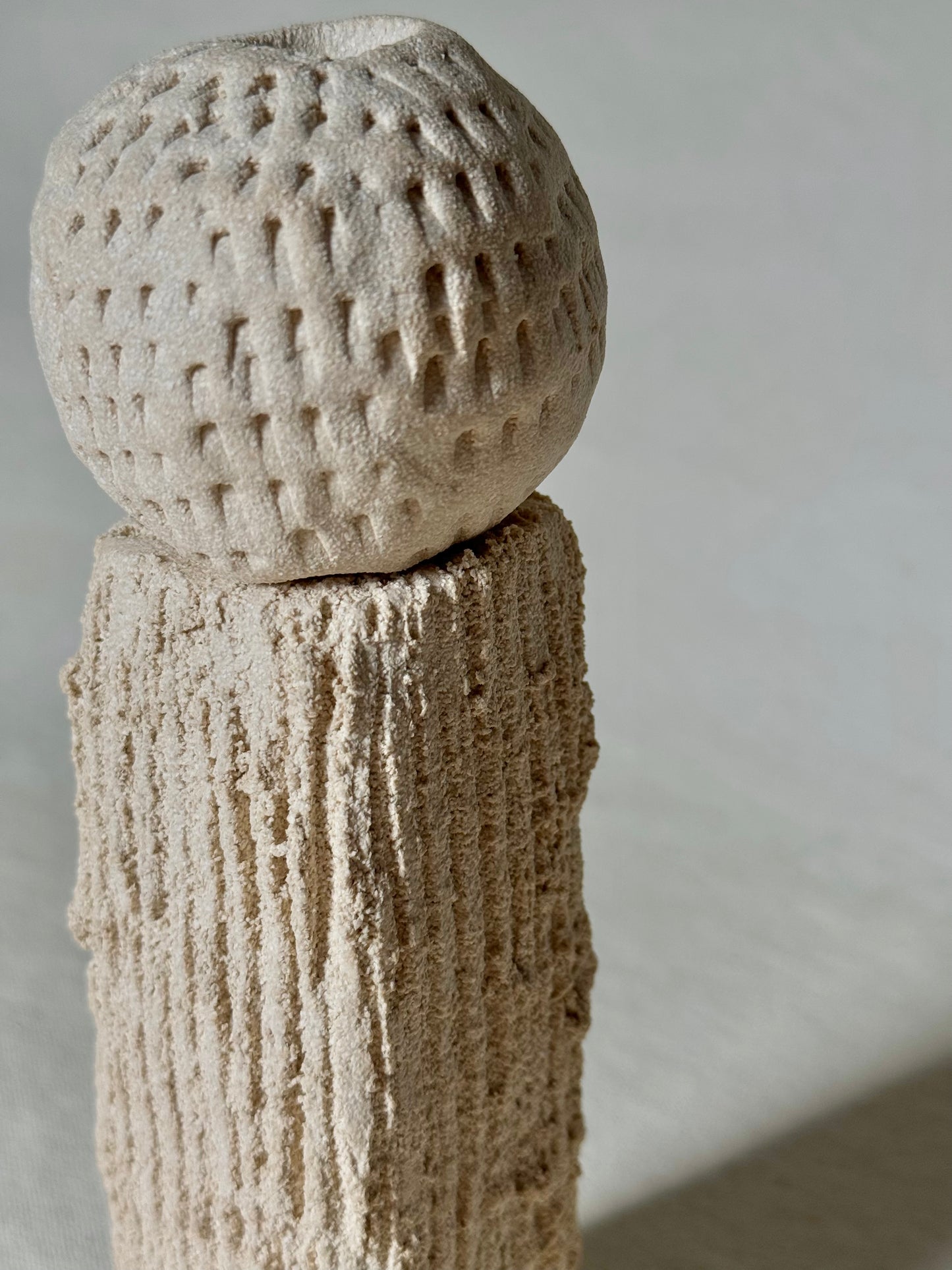Astérisque Bloc Stoneware Piece